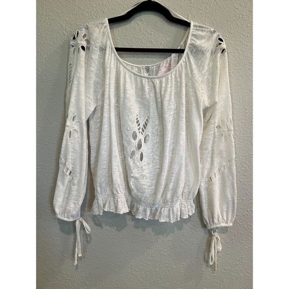 Free People Womens M Eyelet Peasant Boho Cutouts Tie Sleeve Top medium 418 - Picture 1 of 5